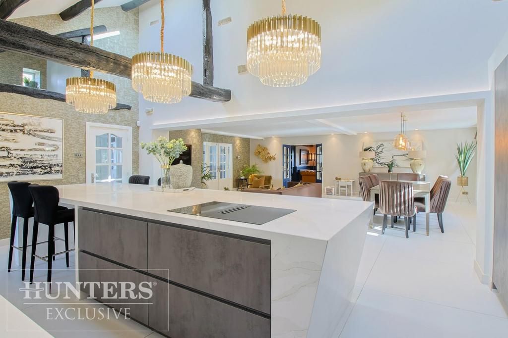 Kitchen/Dining/Lounge