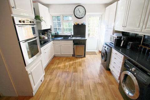 75 Totnes Road, Welling, DA16 1BU