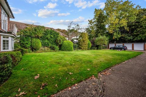 41a Bridge Road, Epsom, KT17 4AN