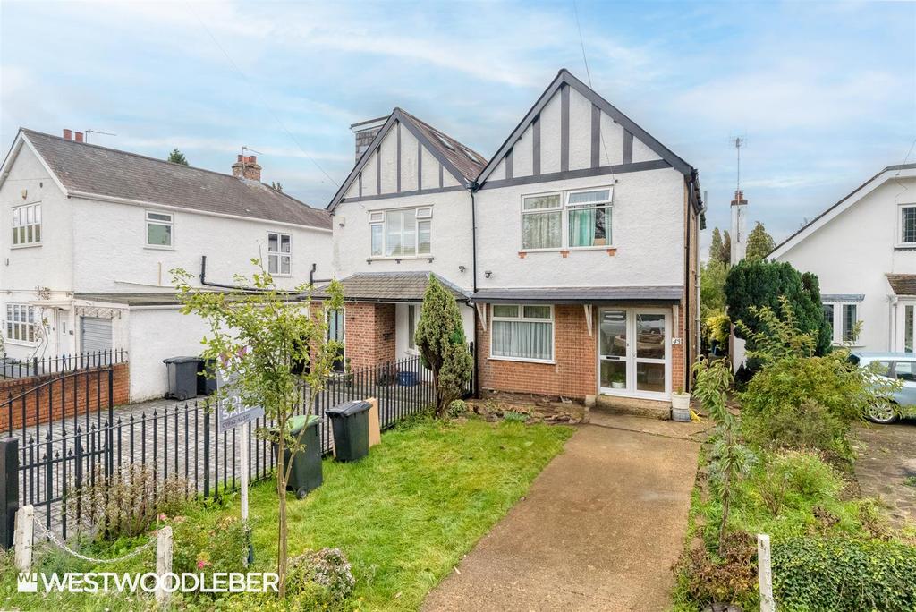 Old Nazeing Road, Broxbourne EN10 3 bed semidetached house for sale