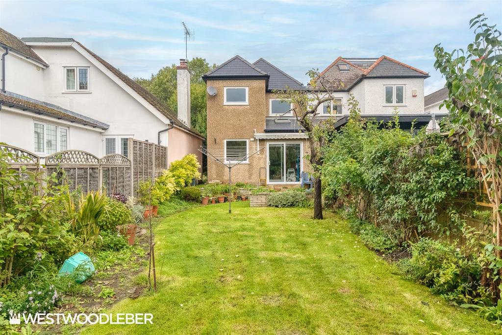 Old Nazeing Road, Broxbourne EN10 3 bed semidetached house for sale