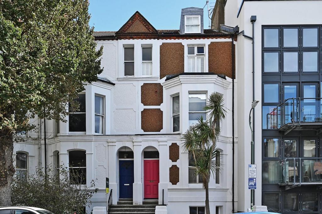 Connaught Road, Hove 1 bed apartment £300,000
