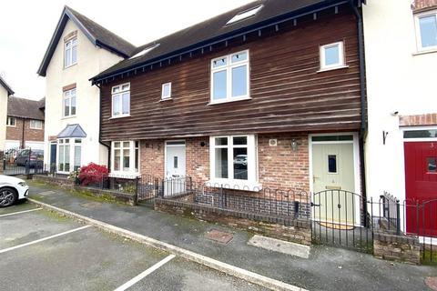 4 Falcons Court, Much Wenlock, TF13 6BF