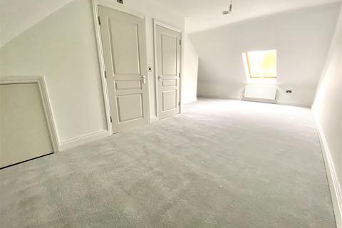 4 Falcons Court, Much Wenlock, TF13 6BF