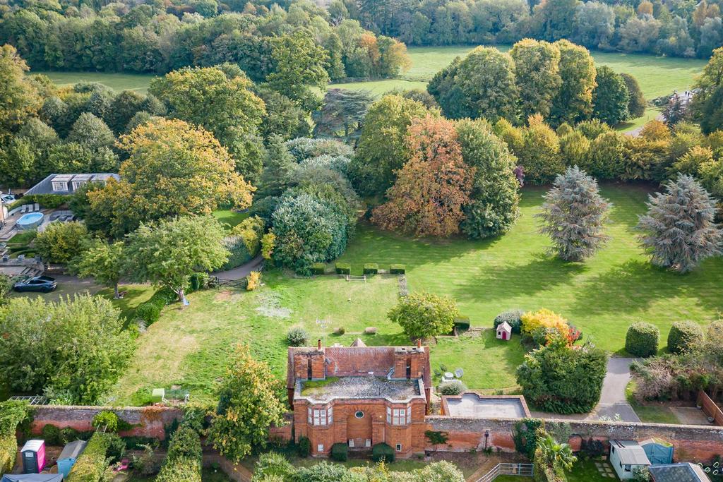Goldings Estate, Hertford 4 bed detached house for sale £1,195,000
