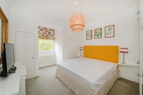 2 bedroom apartment to rent, Sloane Gardens, Chelsea, SW1W