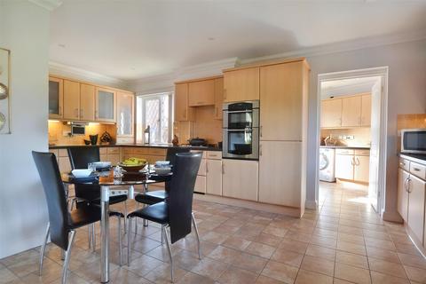 4 bedroom detached house for sale, Fullers Loke, Drayton, Norwich