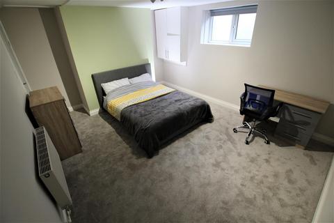 6 bedroom semi-detached house to rent - Delph Mount, Woodhouse, Leeds, LS6 2HS