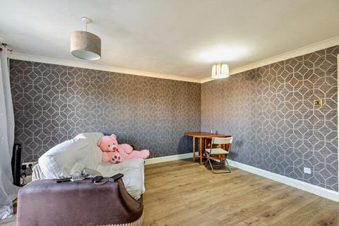 1 bedroom flat for sale, Knights Field, Luton, LU2