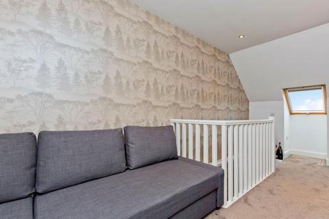 25 Villa Dean, Rosewell, EH24 9ES