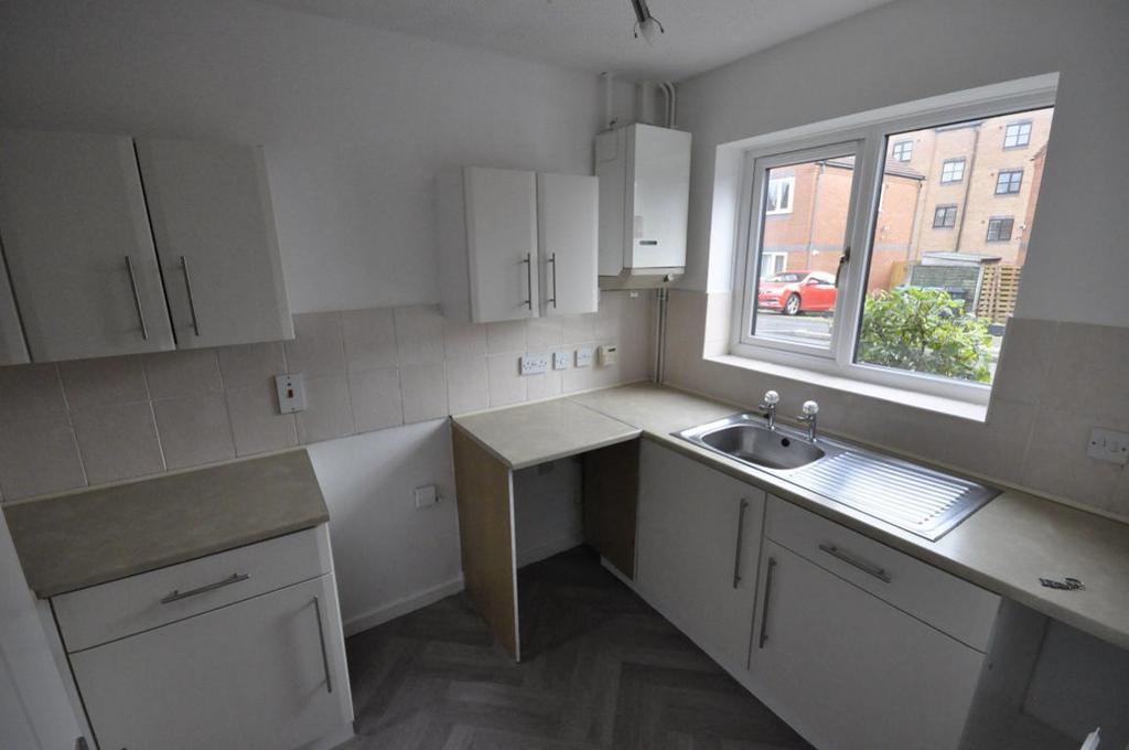 WynnGriffith Drive, Tipton 2 bed semidetached house £775 pcm (£179 pw)