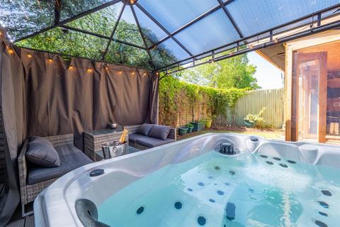 19 Brandon Road, Sutton, SM1 1RP