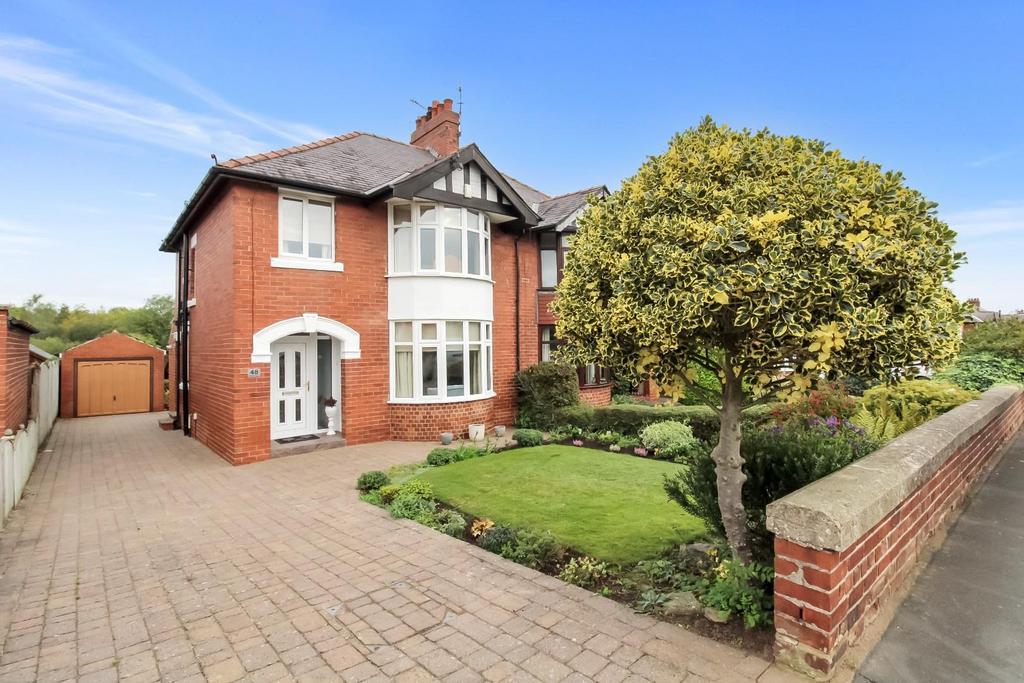 Whitcliffe Lane, Ripon 3 bed semidetached house £300,000