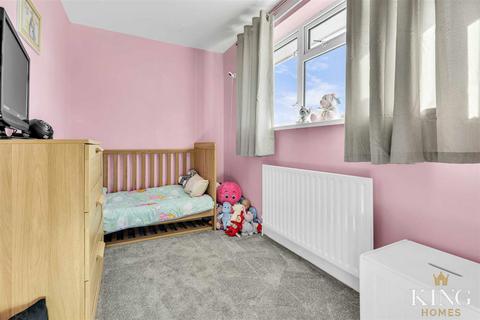 61 Archer Close, Studley, B80 7HX
