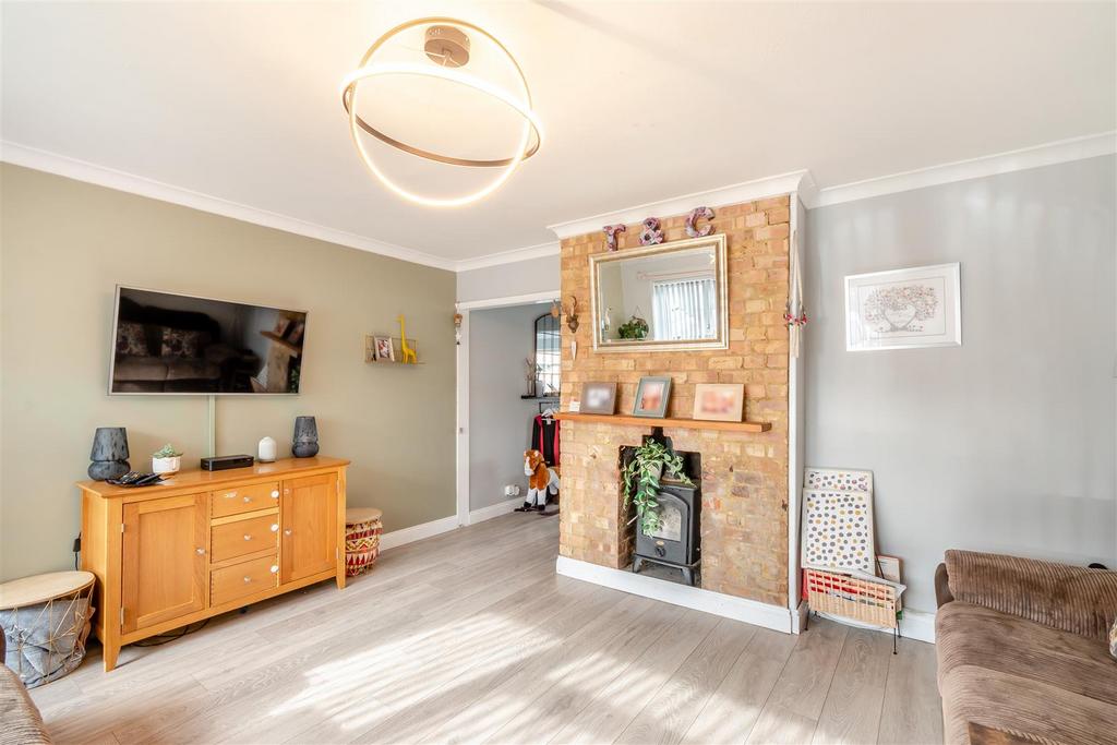 8573455-interior12.jpg
