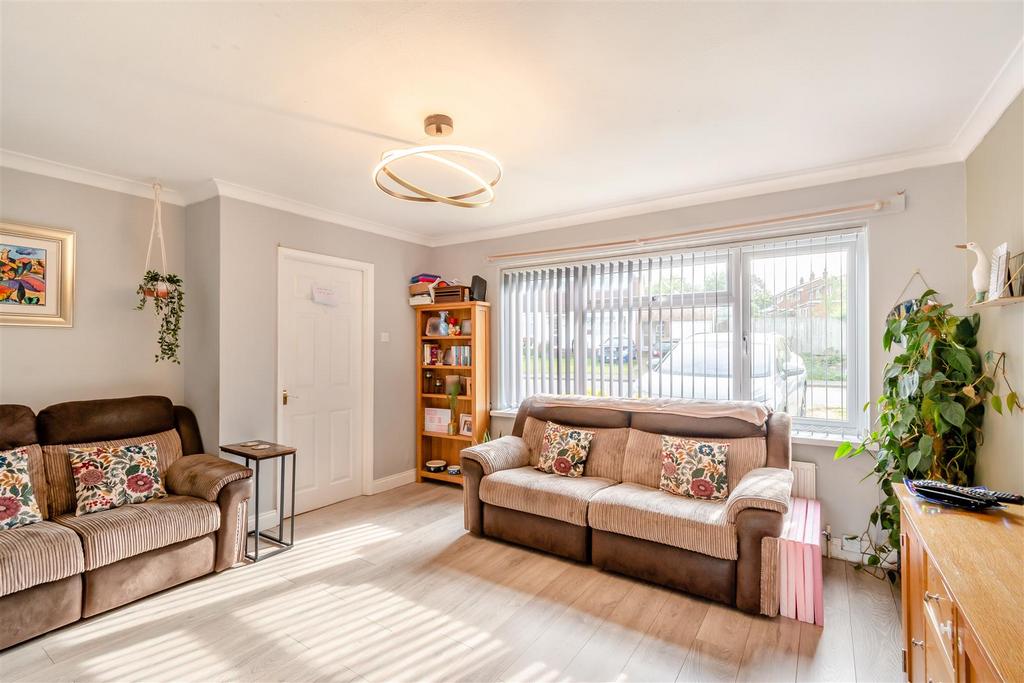 8573455-interior11.jpg