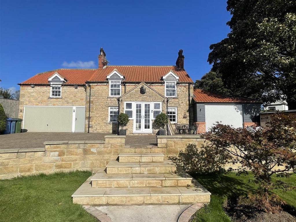 Station View, Crossgates, Scarborough 5 bed detached house for sale £665,000