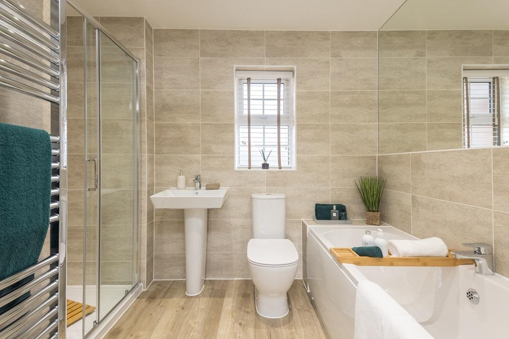 Bathroom in 4 bed Avondale