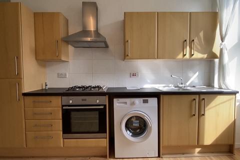 2 bedroom flat to rent, Summertown Road, Ibrox, Glasgow, G51