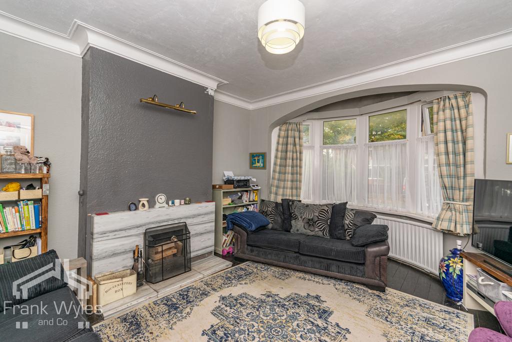Chatsworth Road, Lytham St. Annes 4 bed semidetached house for sale £325,000