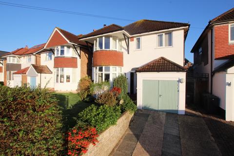 18 Auriol Drive, Havant, PO9 3LR