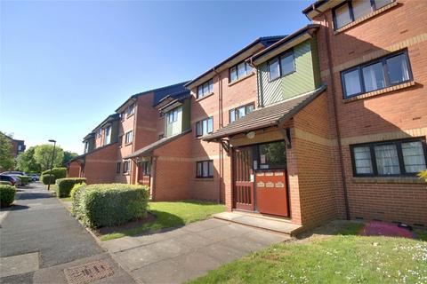 1 bedroom flat for sale, Maltby Drive, Enfield, EN1