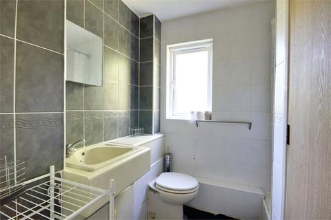 1 bedroom flat for sale, Maltby Drive, Enfield, EN1