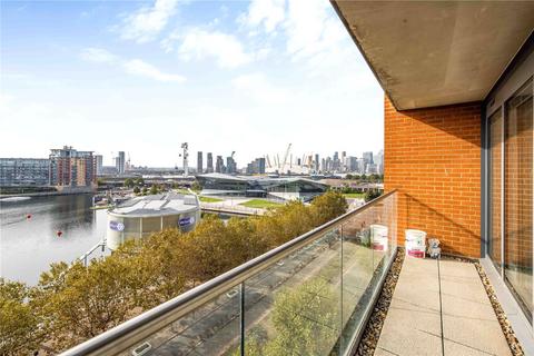 2 bedroom flat for sale, Adriatic Apartments, 20 Western Gateway, Royal Docks, London, E16