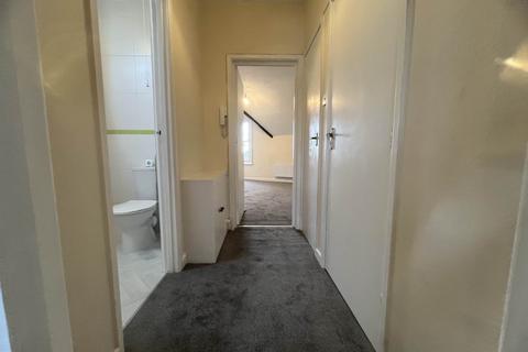 1 bedroom flat to rent, Holdenhurst Road, Bournemouth BH8