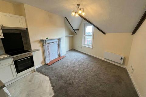 1 bedroom flat to rent, Holdenhurst Road, Bournemouth BH8