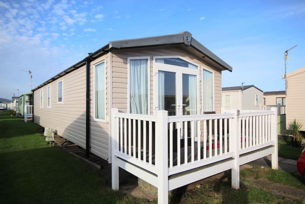 Towyn Road, Towyn LL22 3 bed holiday lodge - £35,000