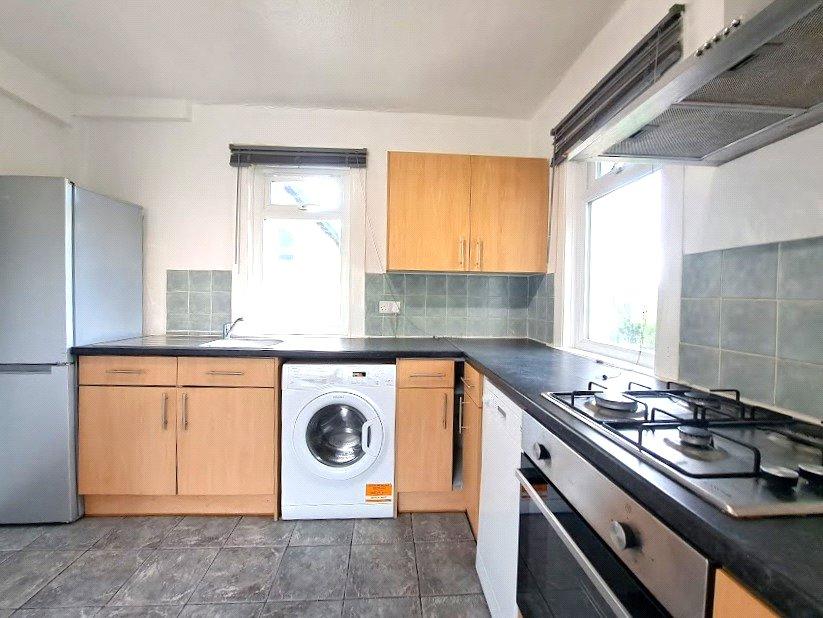 Apartment in Ealing - View 3
