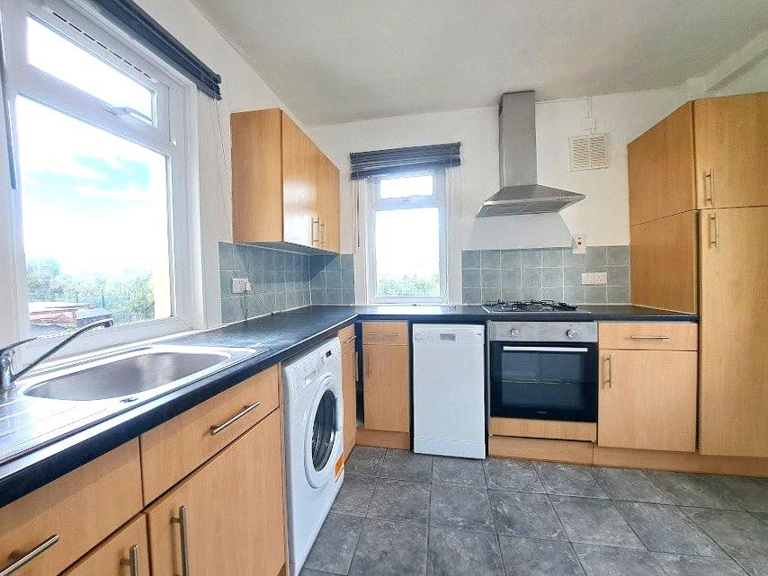 Apartment in Ealing - More