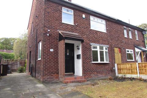 3 bedroom semi-detached house to rent - Heybrook Road, Manchester, M23