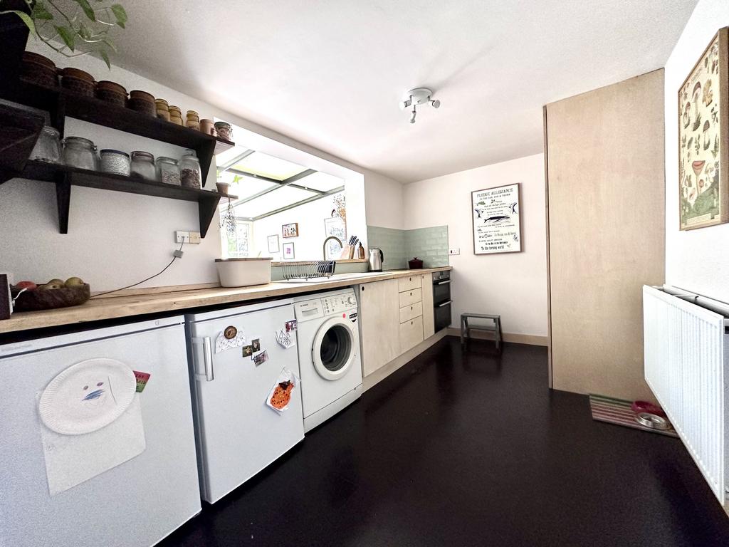 Kitchen 1