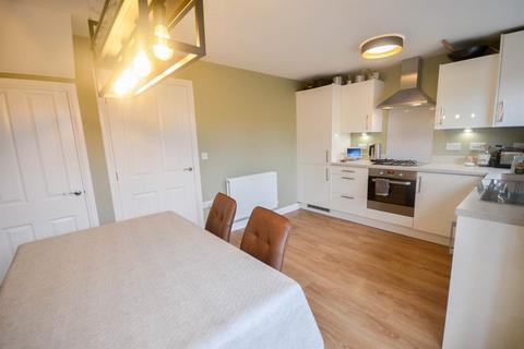 3 bedroom semi-detached house for sale - Wollaston Way, Hebburn