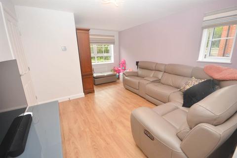 3 bedroom semi-detached house for sale - Wollaston Way, Hebburn