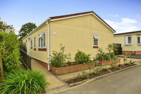 2 bedroom park home for sale - Shirkoak Park, Woodchurch, Kent, TN26