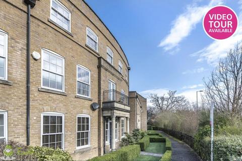 28 Compton Way, Sherfield On Loddon, Hook, RG27 0SQ