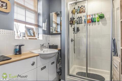 28 Compton Way, Sherfield On Loddon, Hook, RG27 0SQ