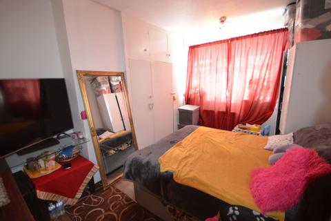 214 Uppingham Avenue, Stanmore, HA7 2JT