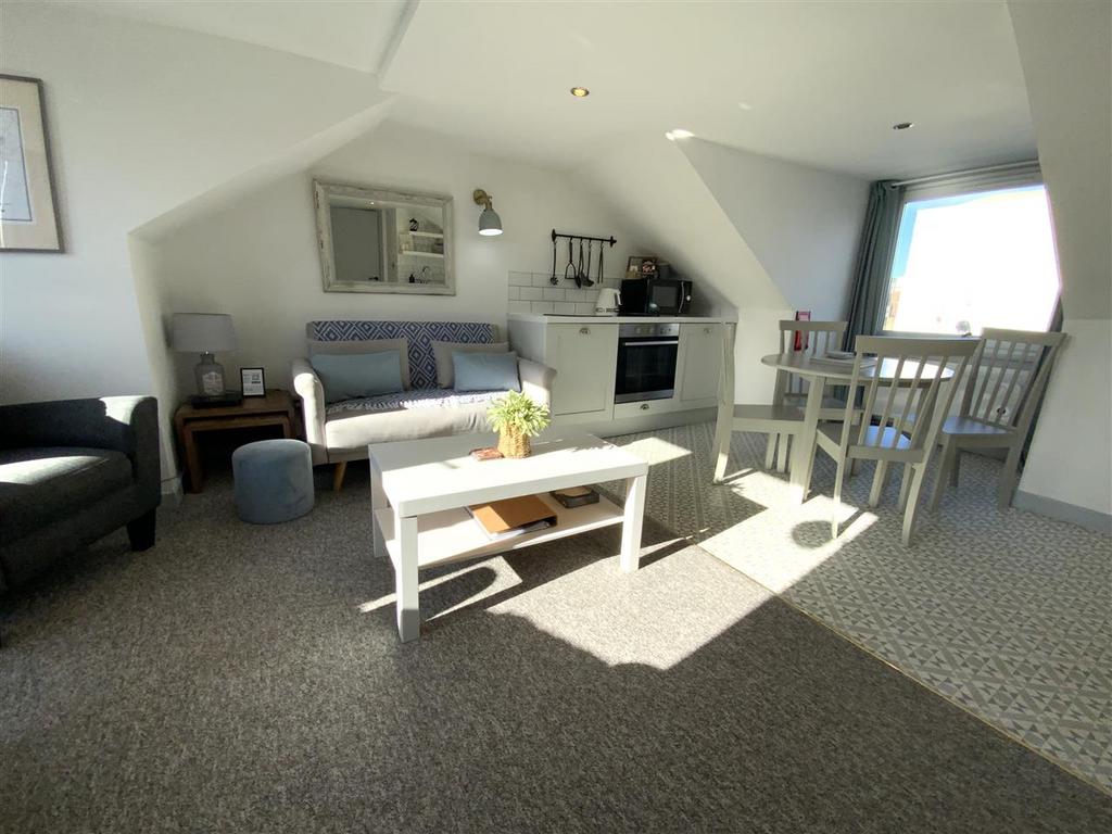 Lounge/Kit