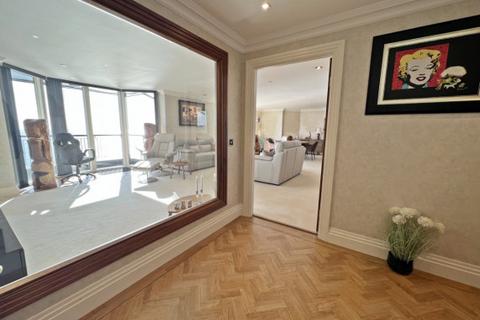 3 bedroom apartment for sale - Kensington Apartments, Imperial Terrace, Onchan, IM3 1HL