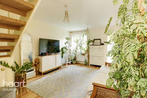 2 bedroom end of terrace house for sale - Burrow Road, London