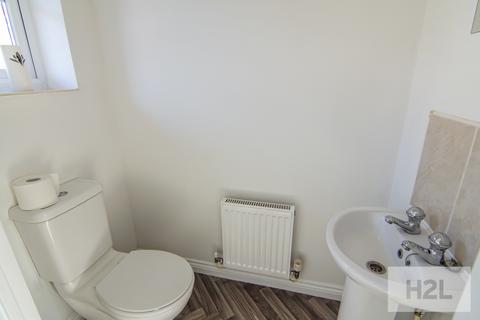 2 bedroom end of terrace house to rent, Whitebeam Way, Nuneaton CV10