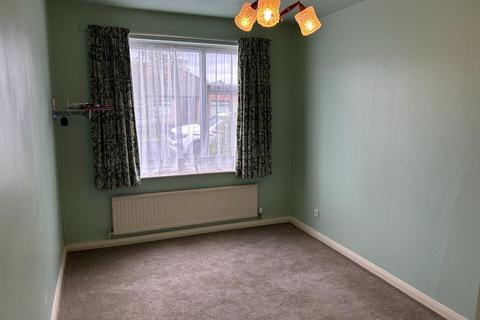 2 bedroom flat to rent, Levens Drive, Heysham, LA3