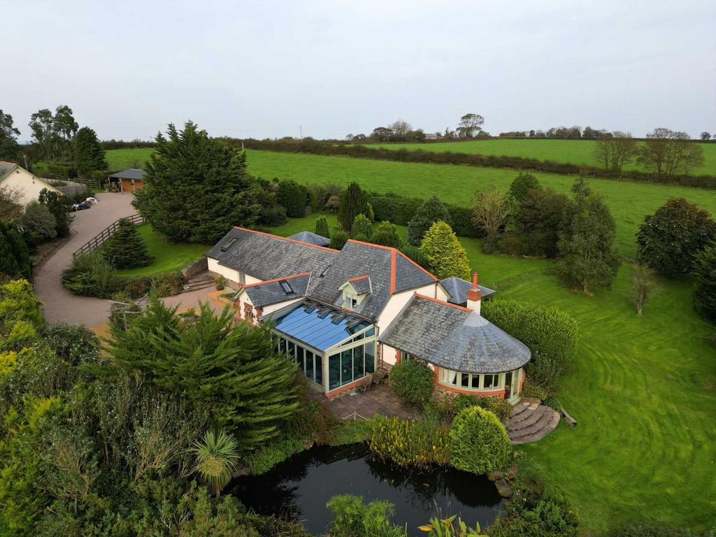 St Giles In The Wood 3 bed detached house for sale £1,100,000