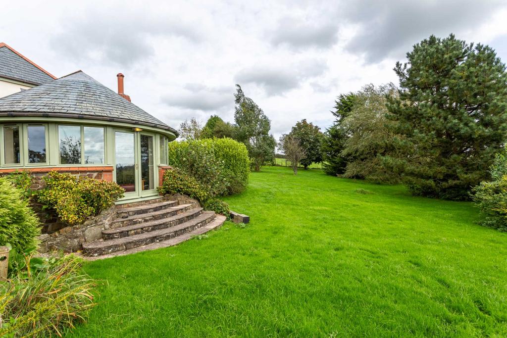 St Giles In The Wood 3 bed detached house for sale £1,100,000