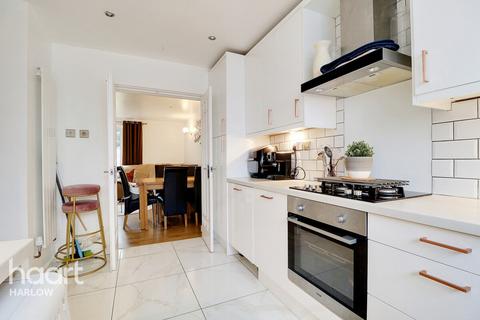 175 Milwards, Harlow, CM19 4SH