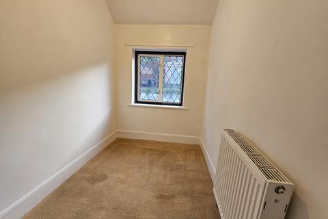 2 bedroom flat to rent, Fore Street, Barton TQ2